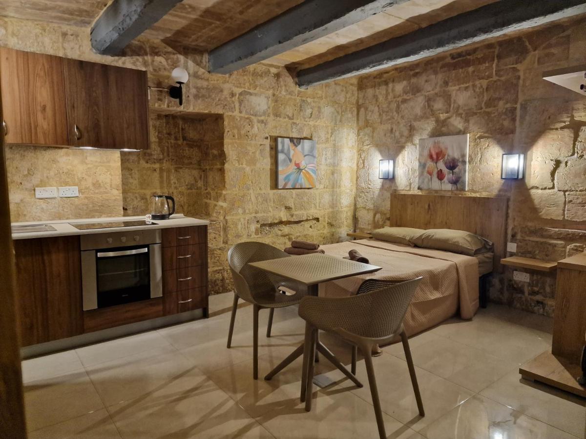 Hébergement de vacances Renovated 16th Century House In La Valette